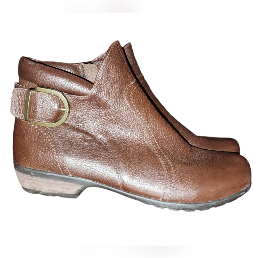 Walking Cradles Ender Ankle Bootie’s Women's Size 9 W
